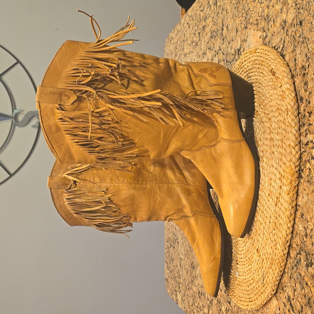 Dingo Gold/ Tan Fringe Heeled Boots - Picture 3 of 11